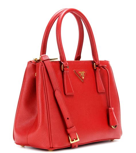 prada bag online store.